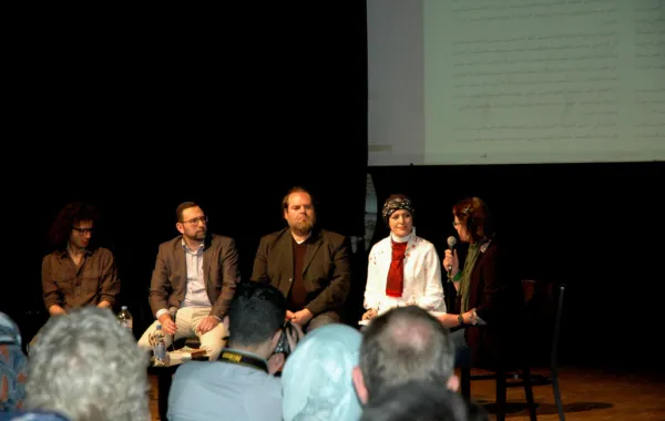 الأدب السوري ينثر عبقة ويبكي الحضور في ألمانيا