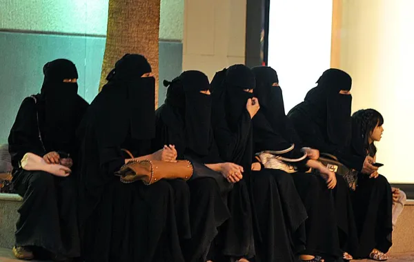 مدرسة أهلية في جدة تخصم أيام الإجازات