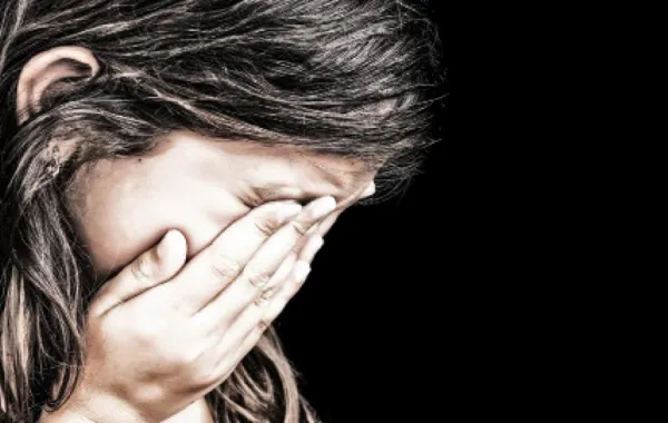 طفلة في العاشرة تحصل على حق إجهاض من زوج والدتها