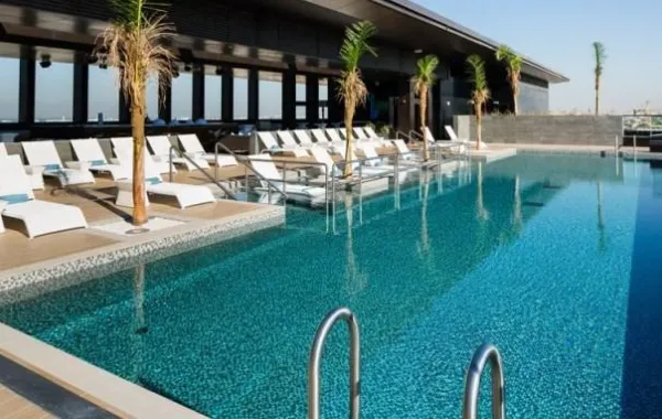 "يوم كامل" في فندق وأجنحة "لافيل سيتي ووك" بدبي