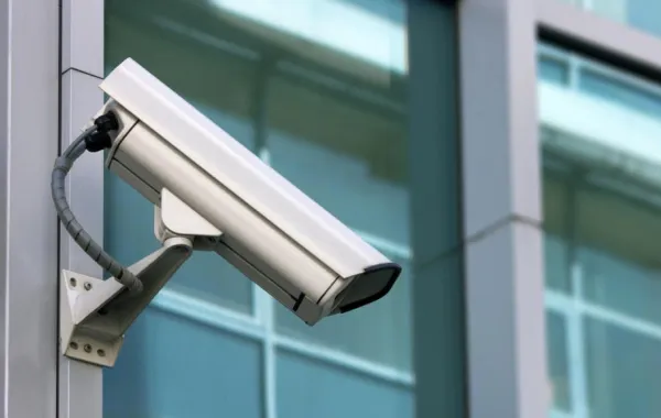 بعد اختطاف الطالبة طيبة مطالبات بكاميرات أمام المدارس