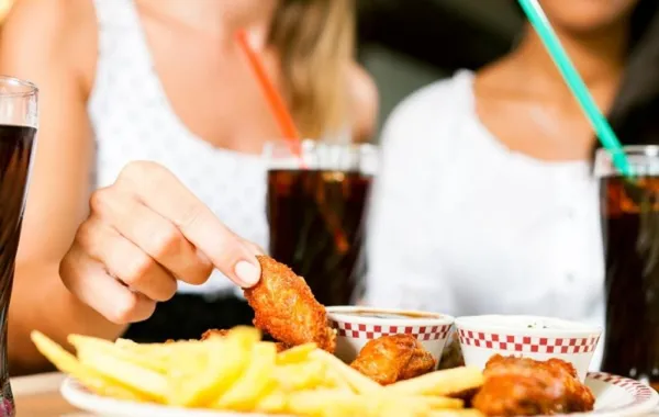 الحبس شهراً للمفطرين جهراً في الضفة الغربية