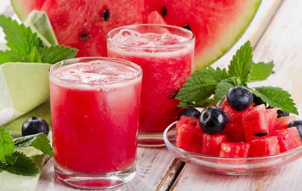 عصائر طبيعية لإنقاص وزن جميع أفراد الأسرة