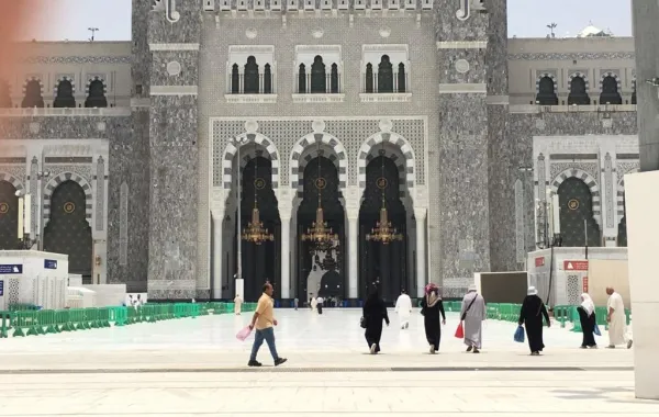 افتتاح نفق مشاة جديد في المسجد الحرام