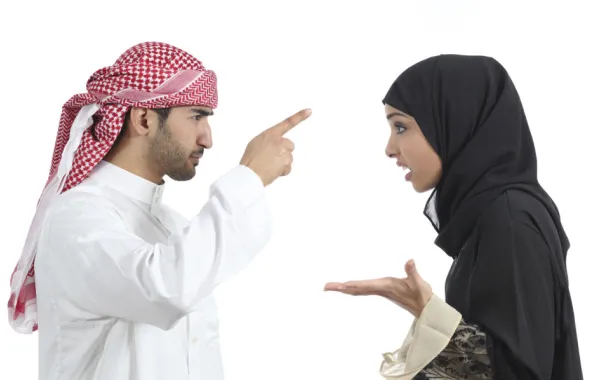 سعودية تخلع زوجها والقضاء يضعه في قائمة المطلوبين!