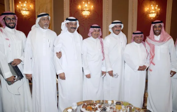 مصمم الأزياء سراج سند يجمع النجوم في إفطار رمضان السنوي