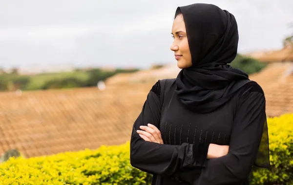 انقطع دم الحيض قبل أذان الفجر فهل أصوم ذلك اليوم؟