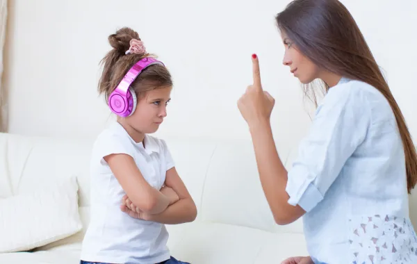 دراسة علمية جديدة توصي بالعقاب الفوري للطفل