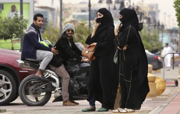 "العمل السعودية": هكذا نتعامل مع بلاغات التحرش