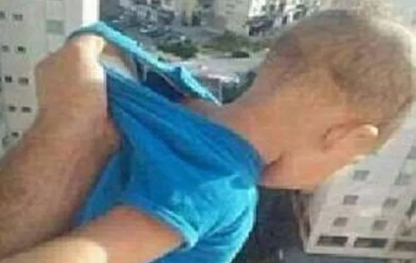 ضحّى بطفله.. من أجل 1000 Like على الـ "فيس بوك"