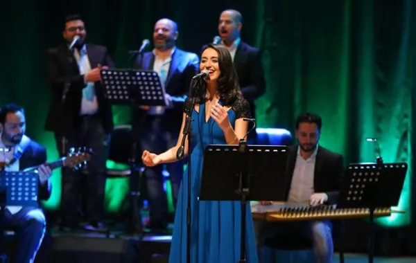 المغنية السورية فايا يونان تحيي حفلاً في عمان