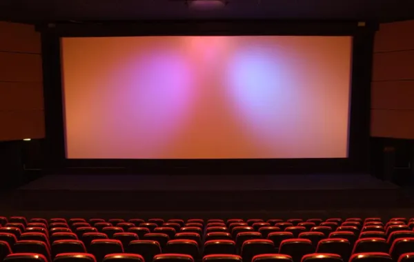 جدة تشهد عروض الأفلام السينمائية العالمية بثقافة وفنون جدة