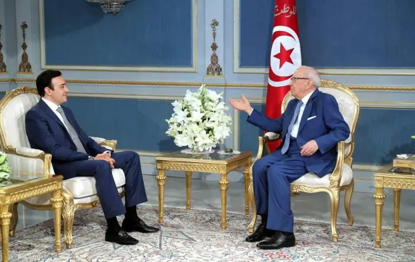 الرئيس التّونسي يستقبل الفنّان صابر الرباعي