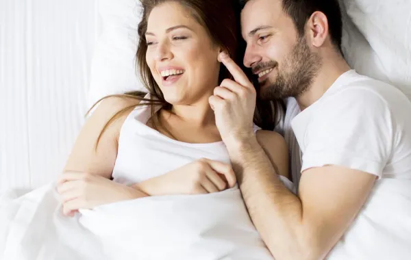 كيف يؤثِّر شهر ميلادك على علاقتك الحميمة؟