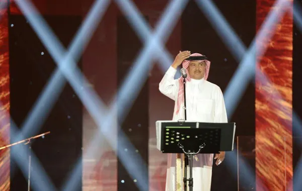 كواليس حفلة فنان العرب محمد عبده  في مسرح " المفتاحة" بأبها