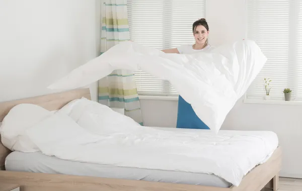 قومي بتغيير أغطية الفراش مرات عديدة وإلا...