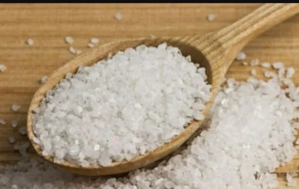 10 أعراض تخبرك أن جسمك بحاجة إلى الملح