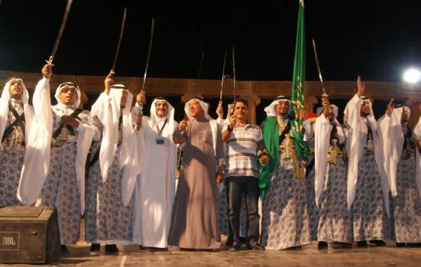 «العرضة» النجدية تضيء ليالي مهرجان جرش