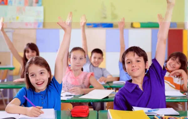 ترجيحات بإغلاق مدارس أهلية بعد "رسوم المرافقين"
