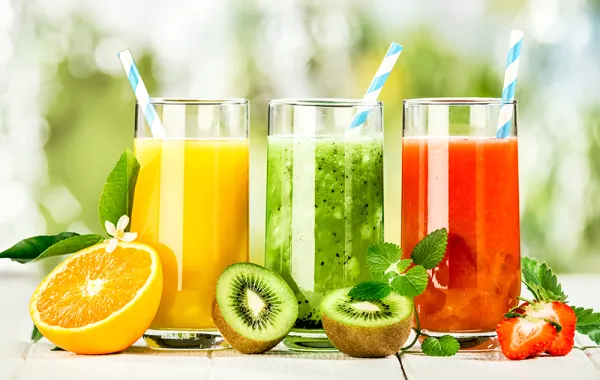 عصائر طبيعية للتخلص من السموم وعلاج الأمراض