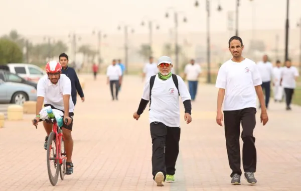 "أمانة الرياض" تلطف جو ممرات المشاة بالمراوح