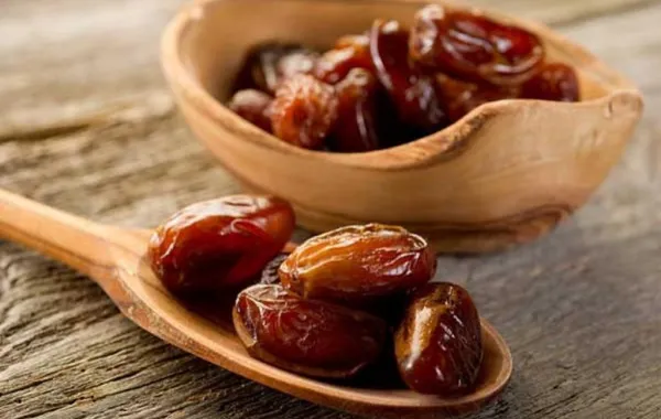 الردادي تنال براءة اختراع علاج السرطان بالتمر