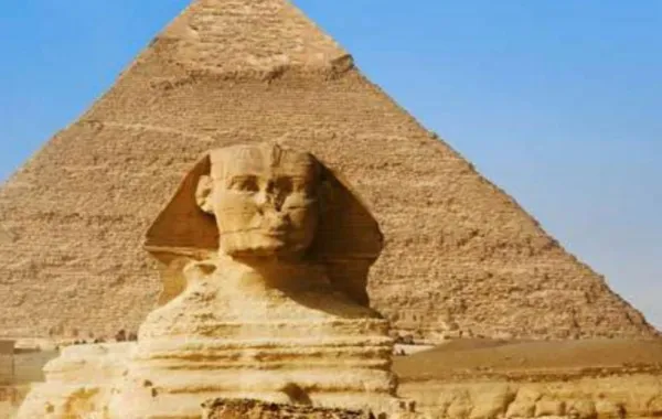 بالفيديو.. الهرم "خوفو" على وشك البوح بسر يخبئه منذ 4000  سنة