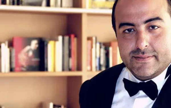 حبس المخرج سامح عبد العزيز 4 أيام على ذمة التحقيق.. و الطب الشرعي يحسم مصيره