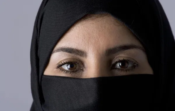 أول سعودية تحصل على ترخيصٍ لتنظيم الرحلات السياحية