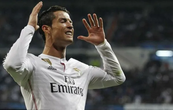 هل يغادر رونالدو «الغاضب» ريال مدريد؟