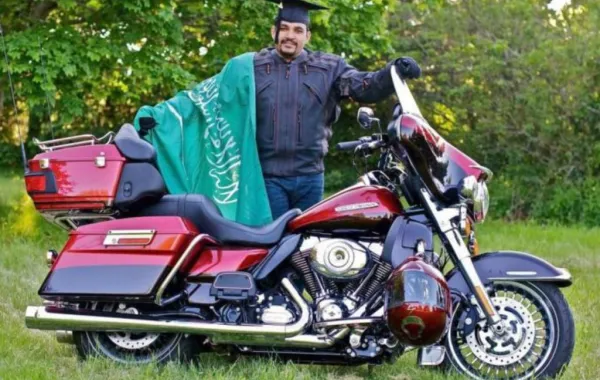 بدراجته النارية.. سعودي يعبر أمريكا من المحيط إلى المحيط