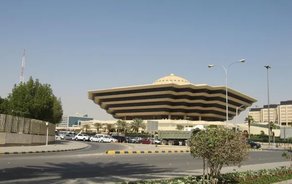 "الداخلية" تمنع توزيع كوبونات الأضاحي وسقيا الحاج من دون تصريح