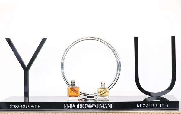 العطر المزدوج الجديد من Emporio Armani