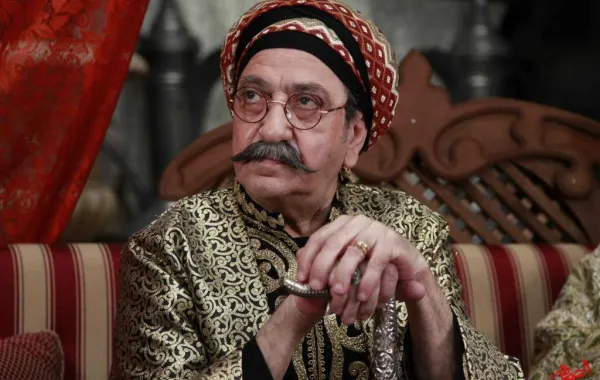 بالصورة .. عادل إمام بضيافة دريد لحام في دمشق ؟