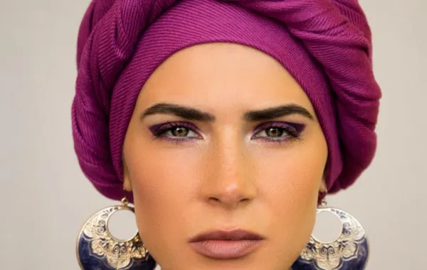 مكياج بنفسجي ناعم لاطلالة العيد