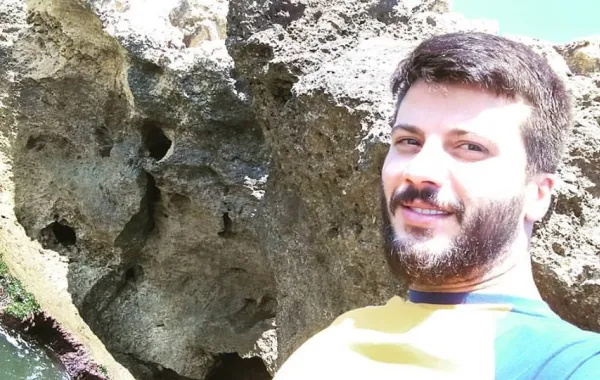 ممثل سوري بحالة حرجة جدًّا بعد حادث سير 