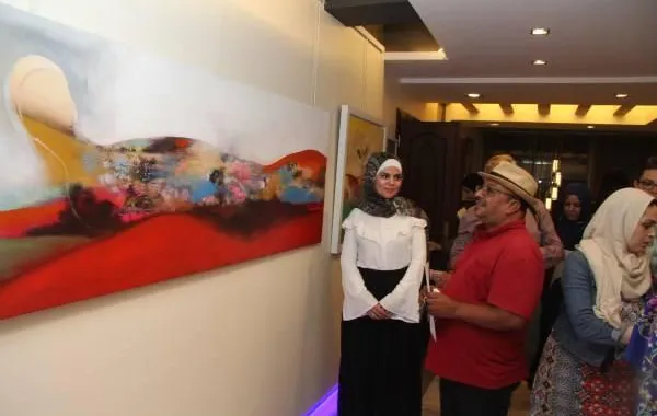 أسماء صبيح تفتتح معرضها الفني "وجود" في عمان