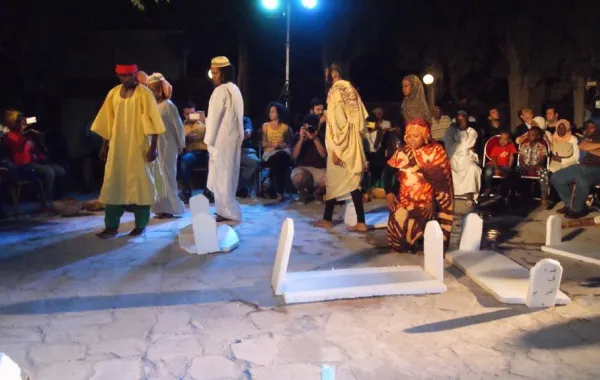 العرض السوداني "جذع النار".. أهازيج الحصاد