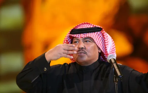 بالفيديو : الفنان أبو بكر سالم  يفجر مفاجأة ..