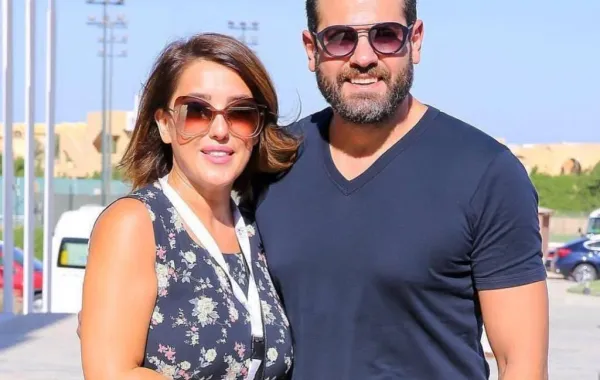 عمرو يوسف بالفيديو: سعيد جدًّا مع كندة وعيب واحد للزواج تخلصت منه فورًا