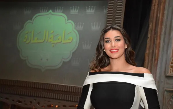 ياسمين صبري بالفيديو: هذه تفاصيل الزواج .. وابحث عن فرصة للوصول للعالمية!!