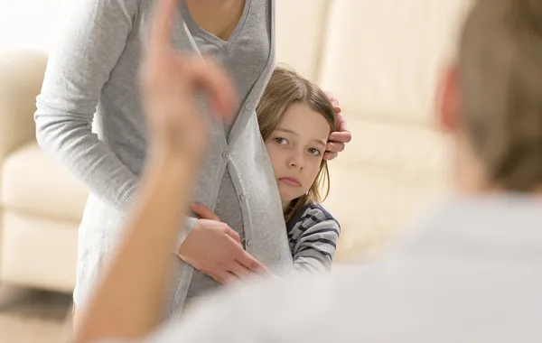 صفع الطفل بين لا ونعم؟