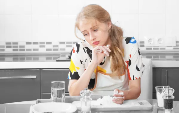 أنا خادمة لكل أهلي.. هل هذا عدل؟