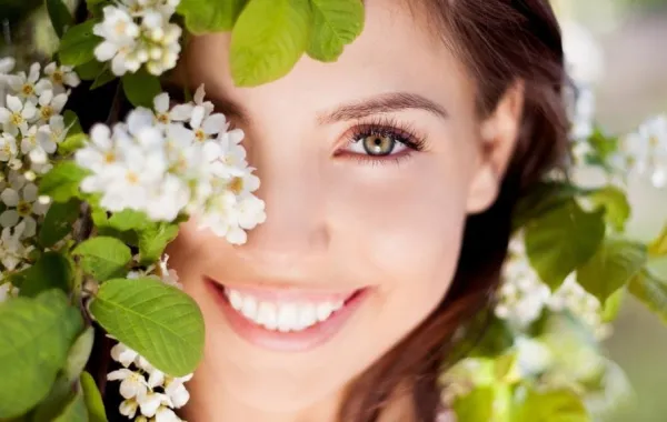 معظم الابتسامات كاذبة ولا تعبر عن السعادة!