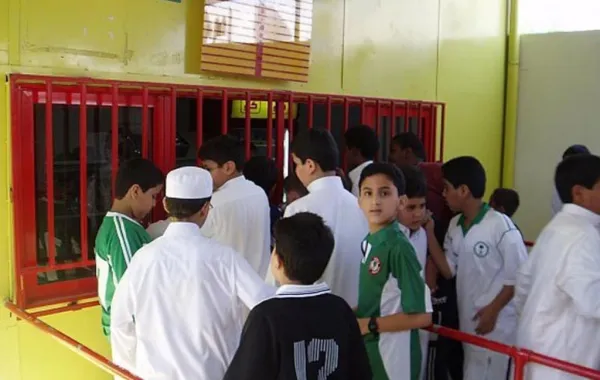 «الصحة» تشدد على منع بيع بعض المنتجات في المقاصف المدرسية