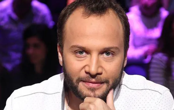 هل ترك مكسيم خليل والدته في مأوى العجزة؟