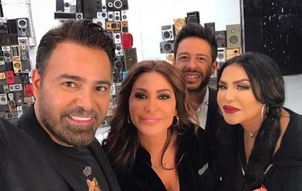 اليسا مكرّمة في مهرجان "ضيافة" وسيلفي مع نجوم "ذا فويس"