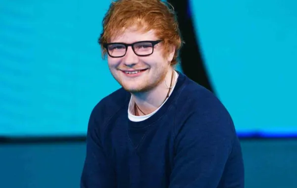 إيد شيران يتعرض لحادث.. فما مصير جولته الغنائية؟