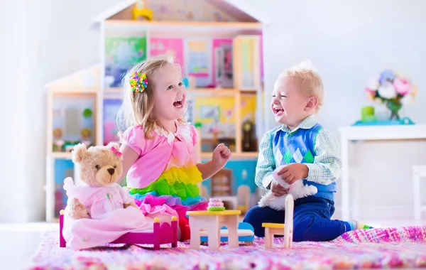 شروط اختيار ألعاب الأطفال بعمر السنتين