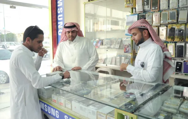 33 ألف منشأة اشتركت في برنامج دعم نمو توطين المنشآت